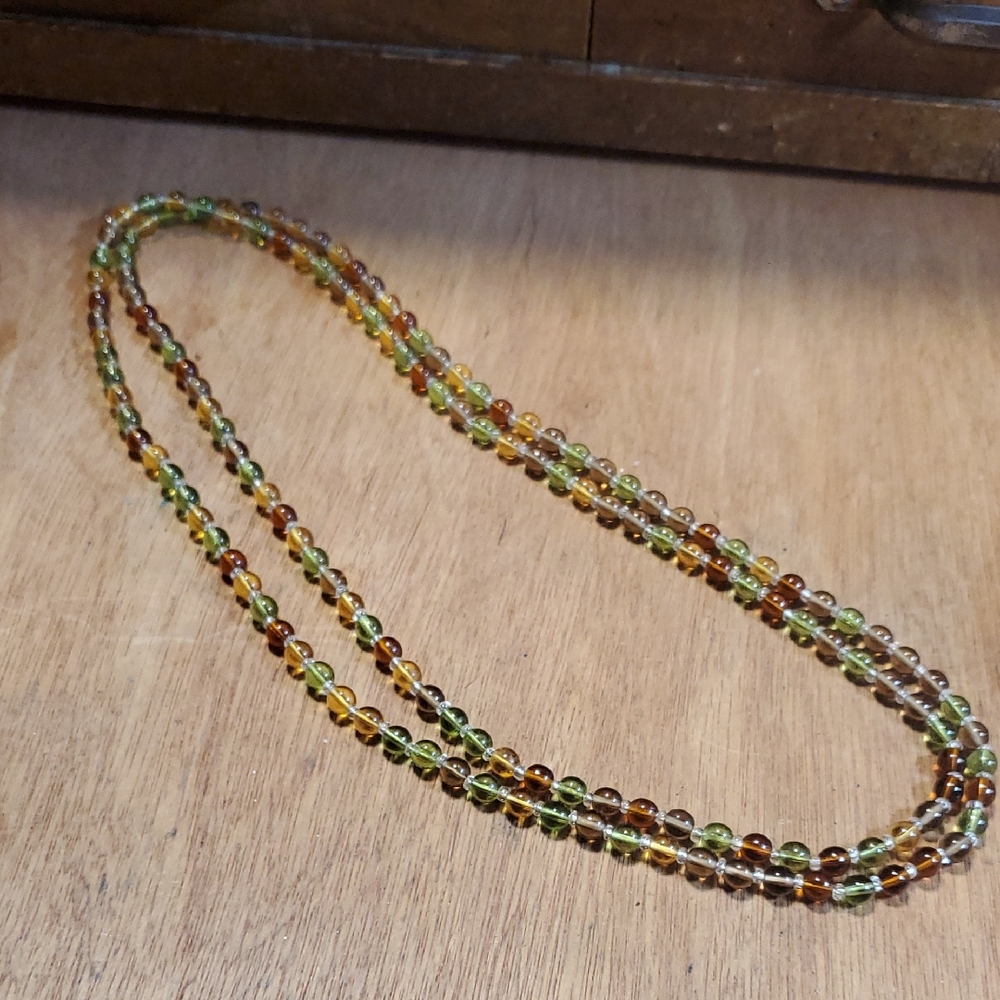 Elegant Multicolor Beaded Necklace D
